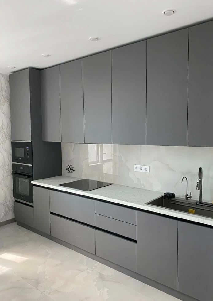 Contemporary Kitchen